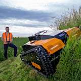 AS 990 Tahr RC